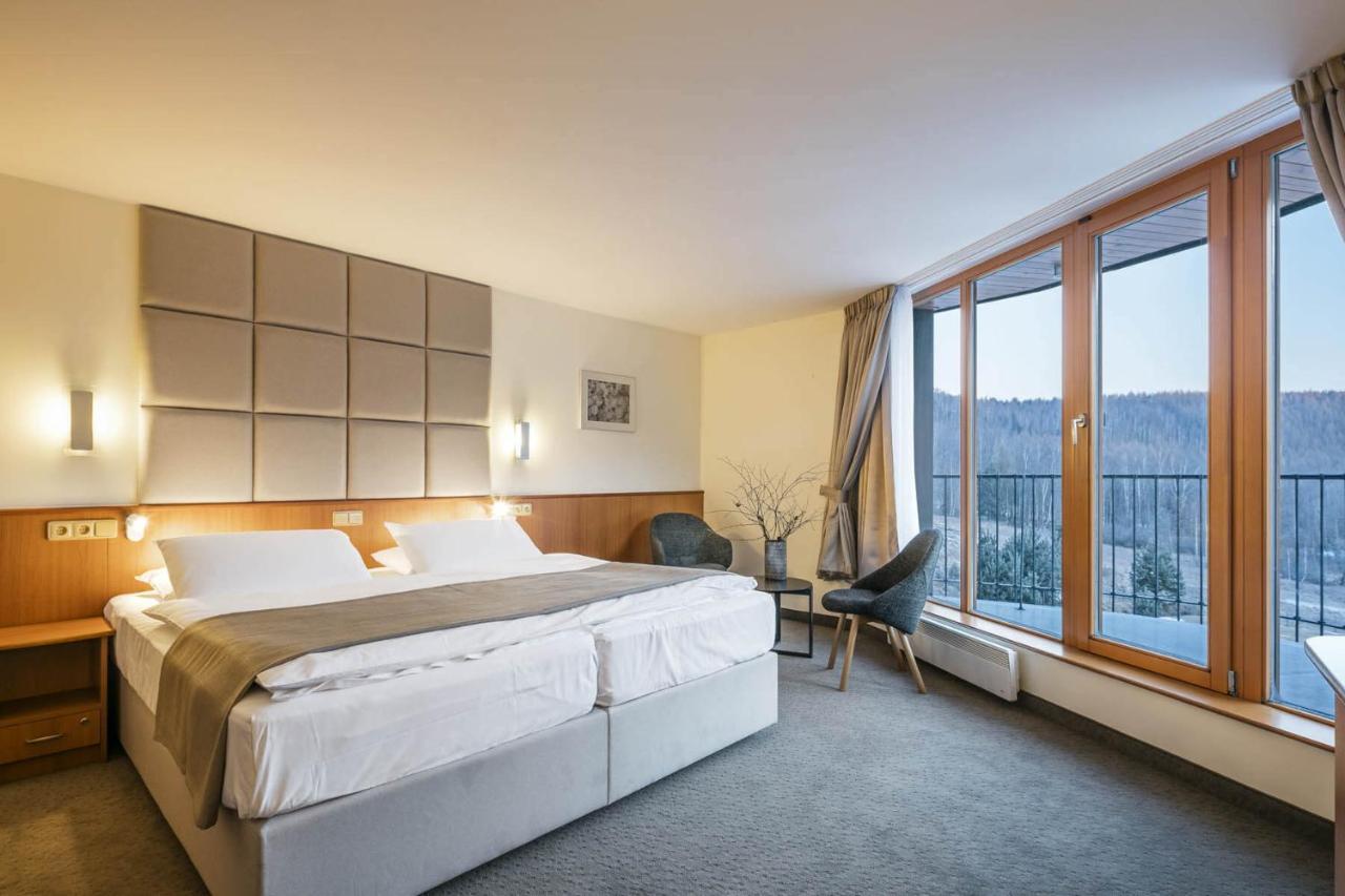 Hotel Ostrov Tisá Eksteriør bilde